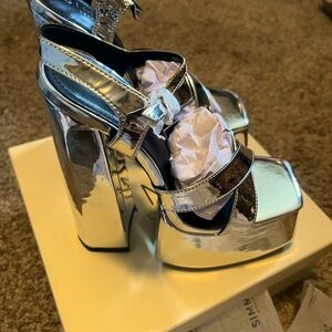 Simmi London platform silver heels